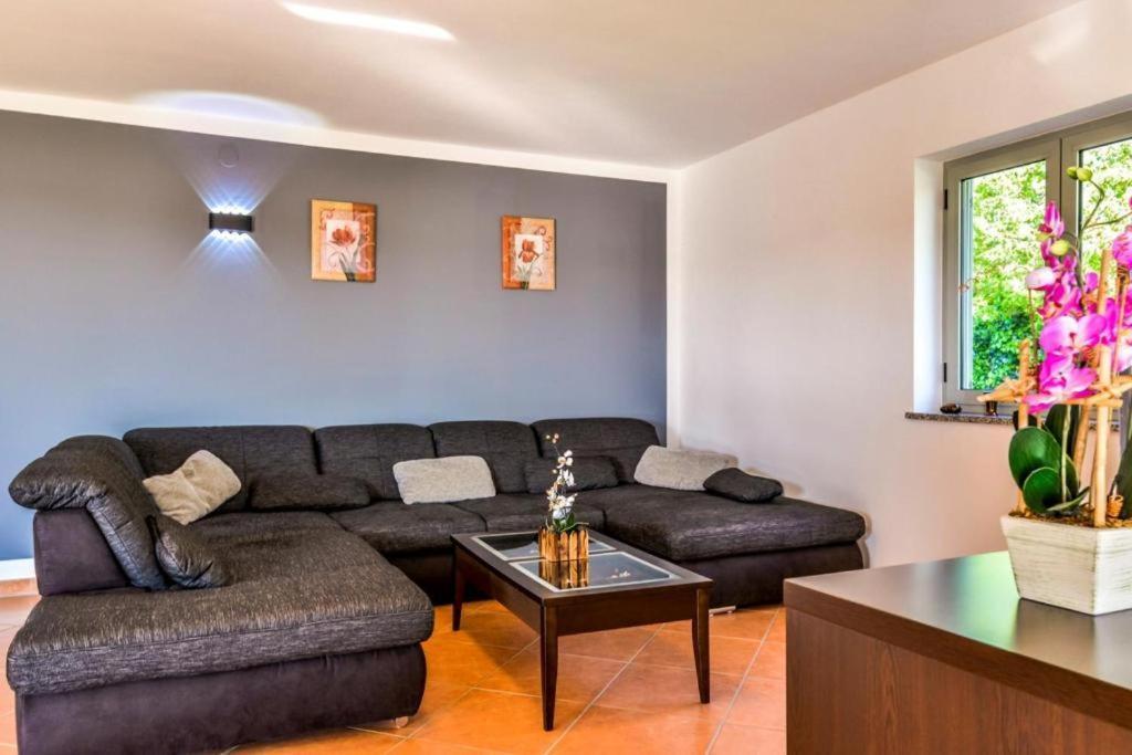 Apartments Lia-Jolie أوماغ المظهر الخارجي الصورة